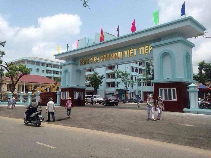 Hình ảnh phòng xét nghiệm COVID-19 tại Bệnh viện Hữu Nghị Việt Tiệp