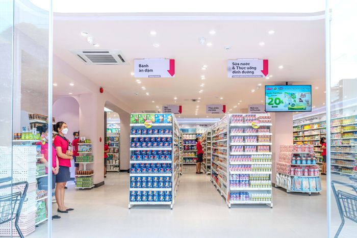 Ảnh 3 - Không gian trải nghiệm đa dạng tại Siêu thị Con Cưng, nơi mỗi góc hàng đều mang đến sự an tâm cho khách hàng