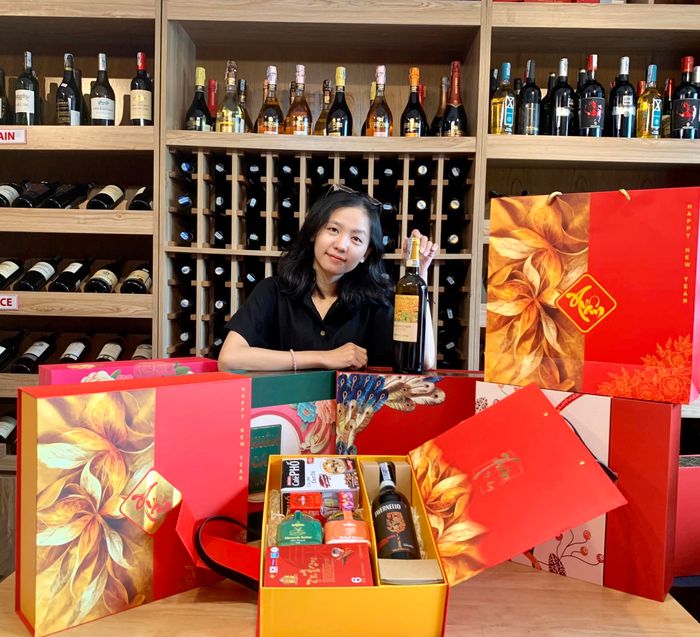 Hình ảnh Tuyết Nghi - Bộ sưu tập rượu vang đẳng cấp