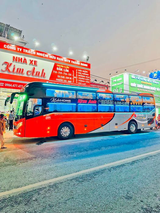 Khoang nội thất tiện nghi trên xe Nhà Xe Kim Anh
