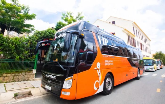 Hình ảnh khoang xe tiện nghi của Nguyễn Kim Limousine