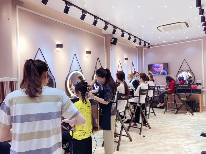 Không gian đào tạo sang trọng tại Huong Victoria Bridal Limited