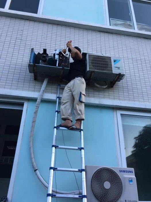 Không gian làm việc chuyên nghiệp tại Điện lạnh Hữu Bảo