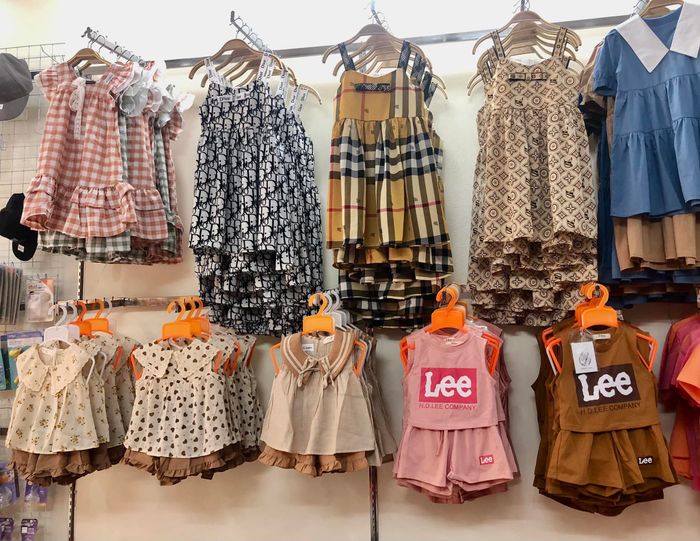 Góc trưng bày đa dạng tại CcBaby Home