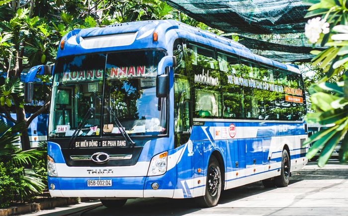 Khoang xe rộng rãi - Hoàng Nhân Transport
