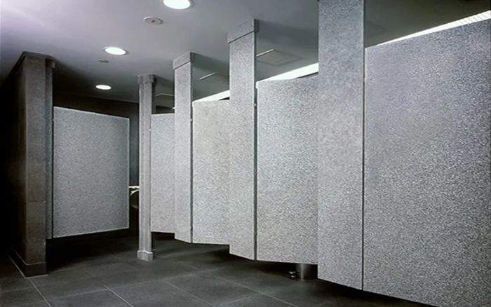 Hình ảnh thi công vách ngăn vệ sinh đẳng cấp từ MBEE