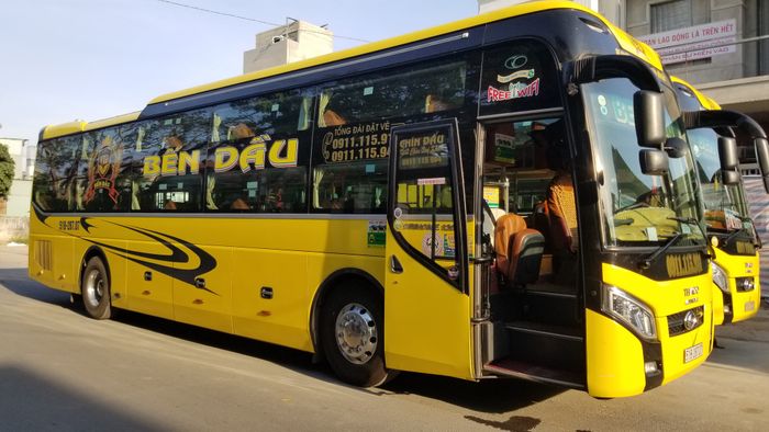 Khoang lái hiện đại và an toàn của Nhà Xe Bến Dầu