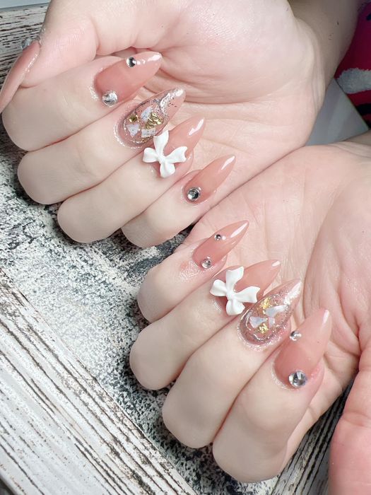 Hình ảnh 2 về Lưu Ly Nail Art