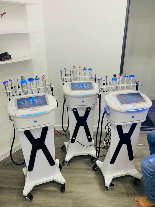 Không gian trưng bày thiết bị thẩm mỹ đạt chuẩn y khoa tại Gia Bảo