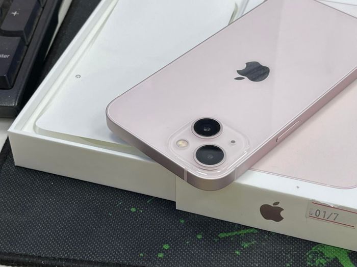 Không gian trải nghiệm sản phẩm hiện đại tại Clickbuy