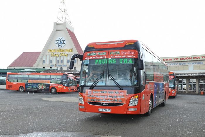 Đội xe cao cấp Phương Trang phục vụ tuyến Sài Gòn - Buôn Mê Thuột