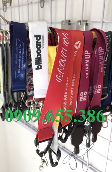 Mẫu mã dây đeo thẻ cao cấp tại Huỳnh Minh