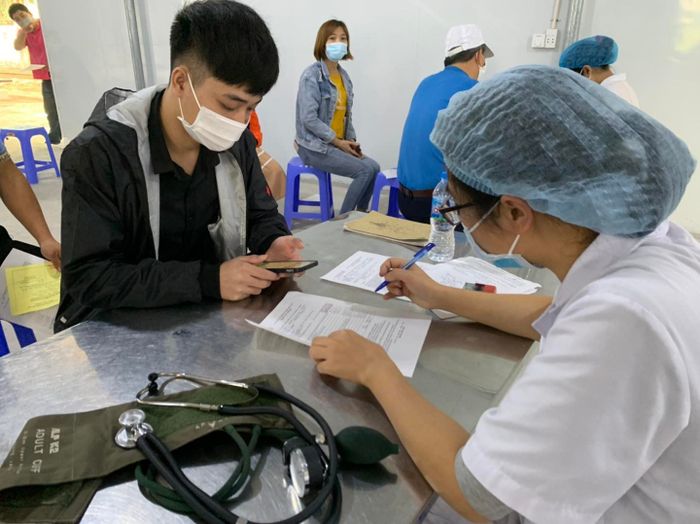 Hình ảnh hoạt động xét nghiệm tại Viện Y học biển Việt Nam