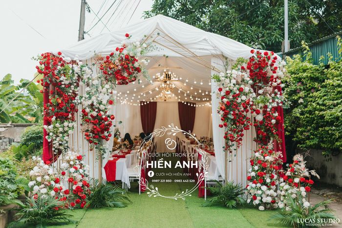 Không gian tiệc cưới lãng mạn bởi Hiền Anh
