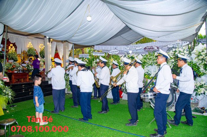 Không gian phục vụ chuyên nghiệp của Công ty Mai táng Tân Bé