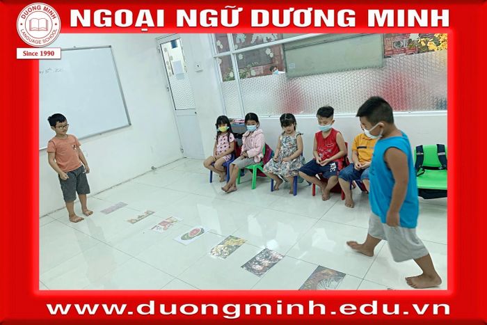 Ngoại Ngữ Dương Minh ảnh 1