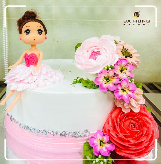 Ba Hưng Bakery - Khoảnh khắc ngọt ngào qua góc ảnh đầu tiên