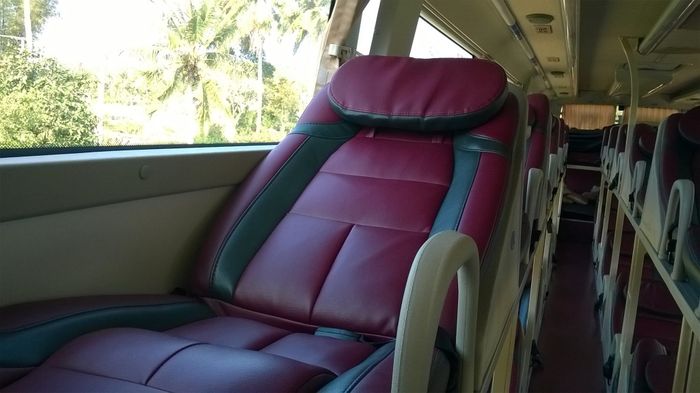 Hình ảnh đội ngũ nhân viên tận tâm Xe khách Minh Tự