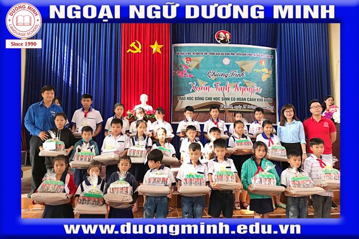 Hình ảnh lớp học Anh văn thiếu nhi tại Ngoại Ngữ Dương Minh