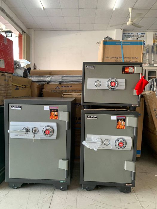 Két Sắt Hùng ảnh 1