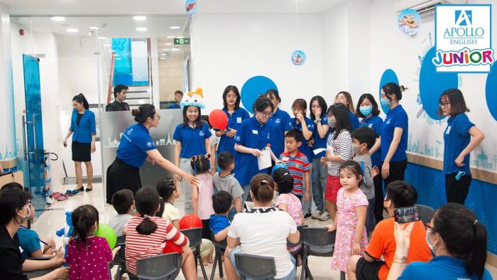 Apollo English Junior hình ảnh 1