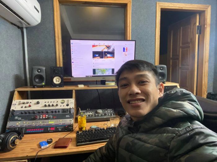 Góc làm việc chuyên nghiệp của đội ngũ kỹ thuật Art Studio