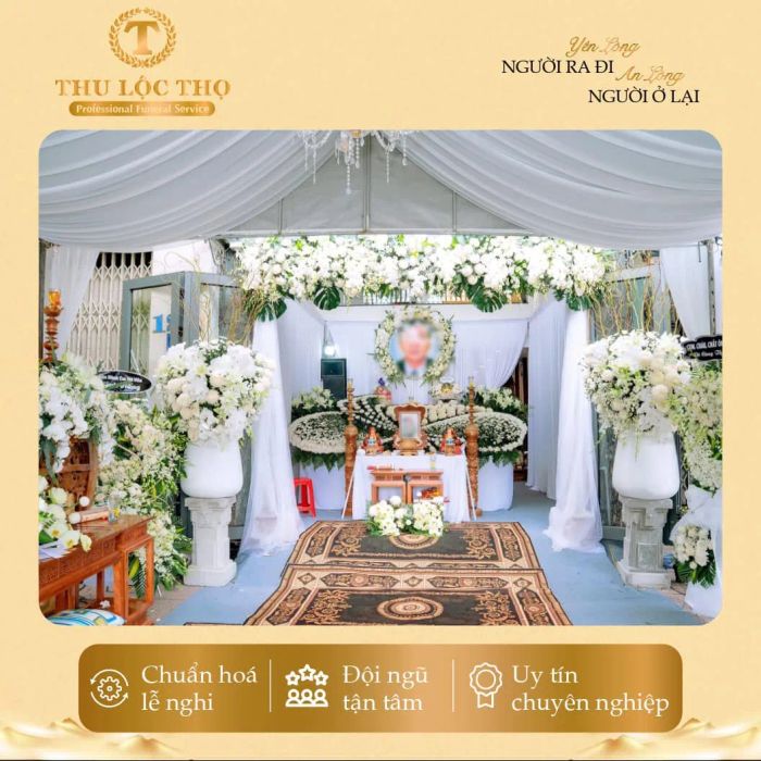 Hình ảnh không gian tang lễ trang nghiêm của Thu Lộc Thọ