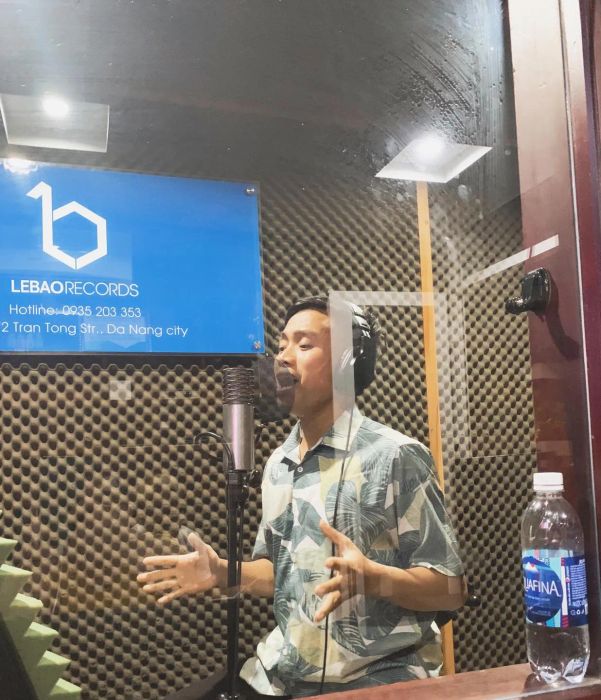 Góc làm việc chuyên nghiệp của đội ngũ kỹ thuật tại Lê Bảo Records