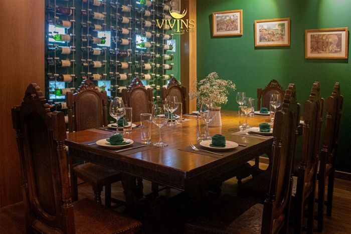 Bộ sưu tập vang cao cấp tại Vivins French Wine & Dining (Ảnh 3)