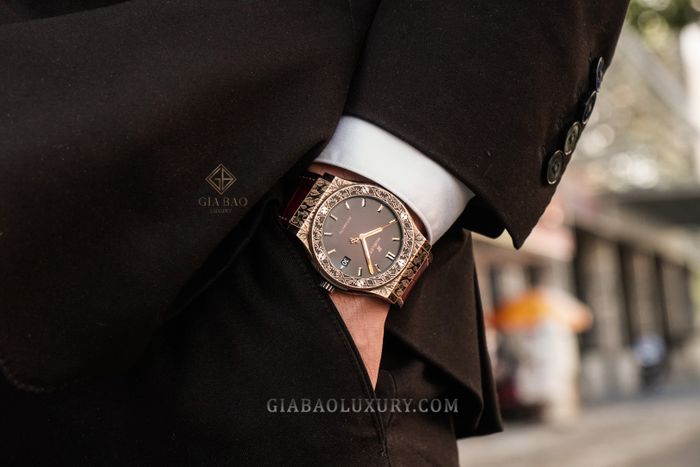 GIA BẢO LUXURY hình ảnh 3