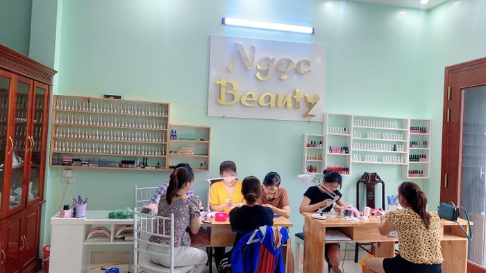 Học viên thực hành tại Ngọc Beauty Nail
