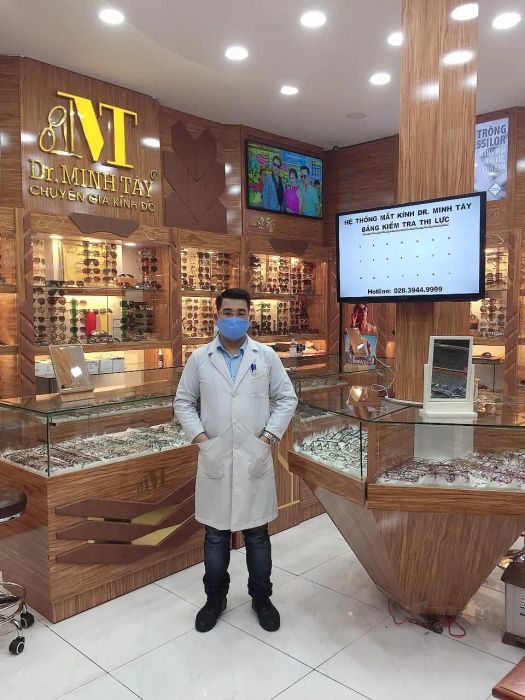 Hình ảnh showroom Dr. Minh Tây