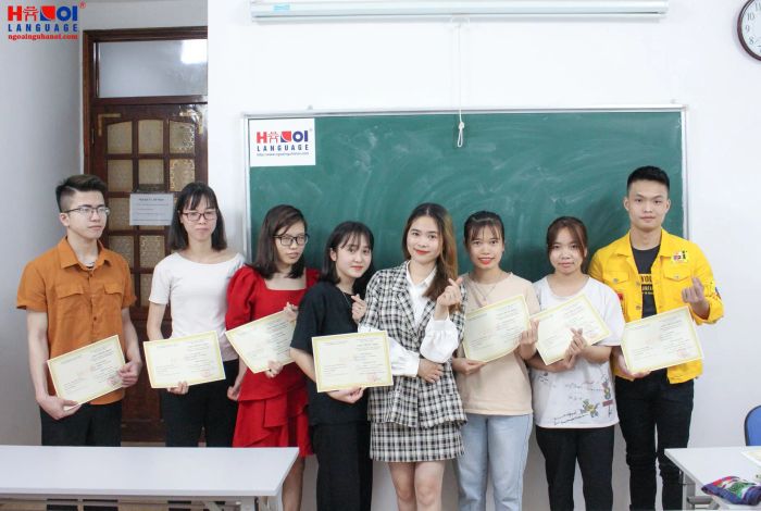 Giờ học tương tác cùng giáo viên bản xứ tại Ngoại Ngữ Hà Nội