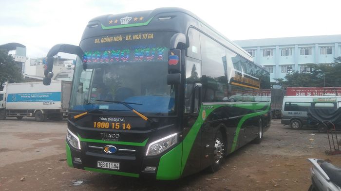 Hình ảnh nội thất sang trọng trên xe giường nằm Hoàng Huy