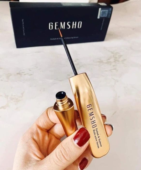 Cỏ House Cosmetic ảnh 2 - Khám phá không gian mua sắm sang trọng và hệ thống sản phẩm đa dạng
