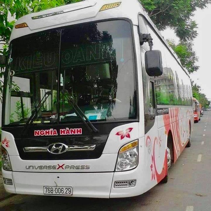 Không gian nội thất tiện nghi trên xe Kiều Oanh