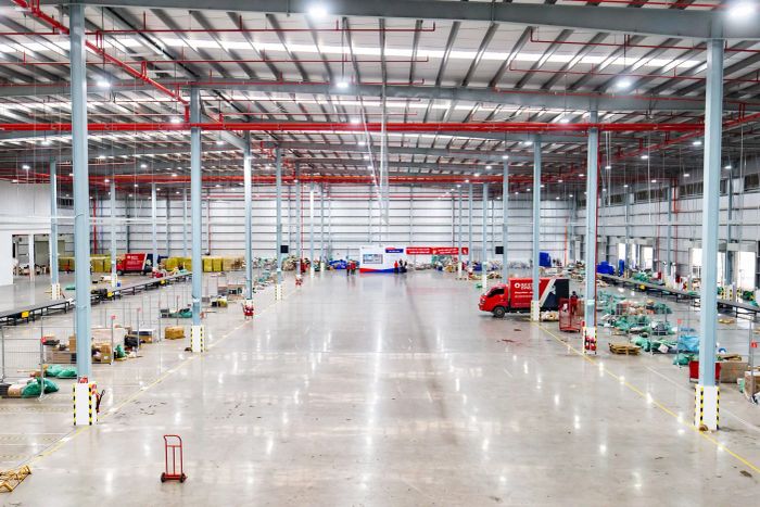 Hình ảnh đội ngũ vận chuyển chuyên nghiệp BEST Inc. - Ảnh 2 minh họa quy trình làm việc tiêu chuẩn