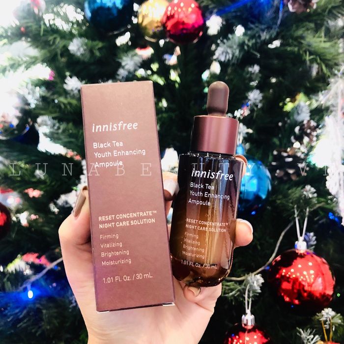 Không gian trưng bày ấn tượng tại JnK Cosmetic
