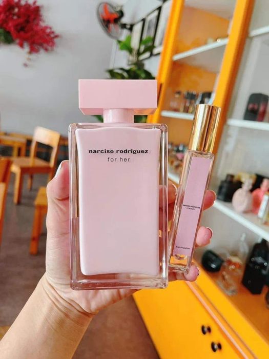 Không gian sang trọng và bộ sưu tập đa dạng tại Vinh Hoa Perfume