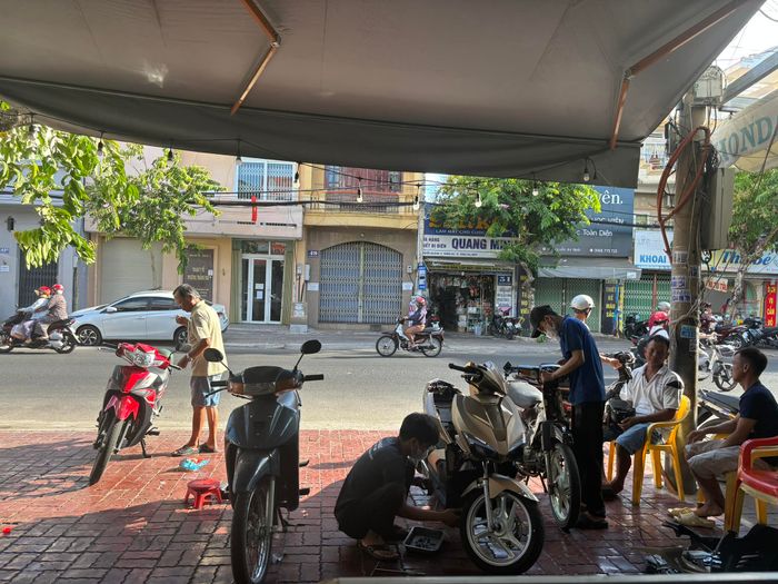 Tiệm sửa xe Phong Phú ảnh 2