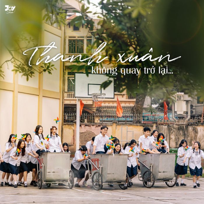 Joy Studio - Chụp ảnh kỷ yếu với những khoảnh khắc tuyệt vời, mang lại những ký ức khó quên.