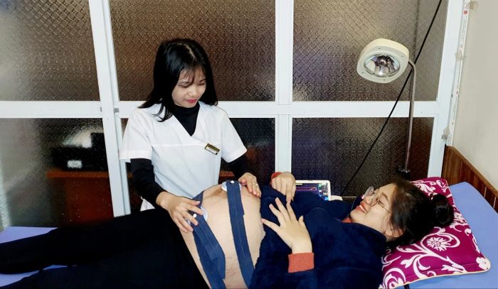 Hình ảnh hệ thống máy móc hiện đại tại Phòng Khám Vạn Phúc