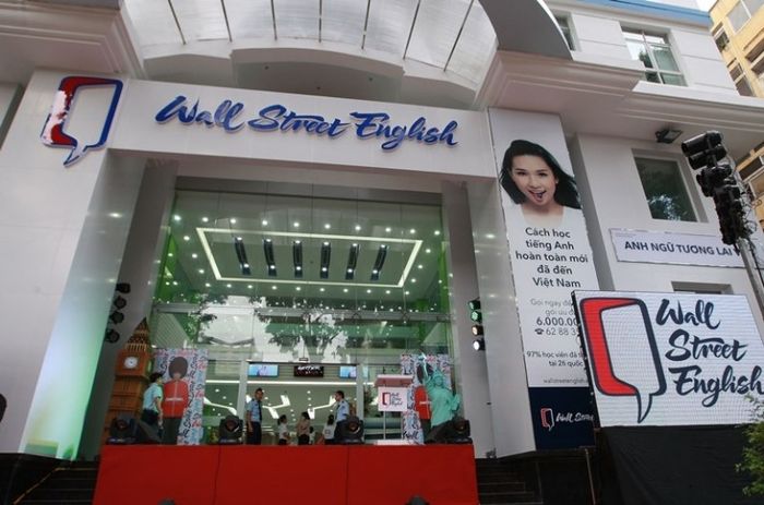 Hình ảnh lớp học tiêu chuẩn tại Wall Street English