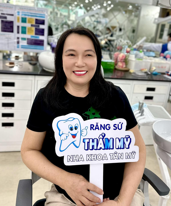 Hình ảnh đội ngũ bác sĩ chuyên nghiệp tại Nha khoa Tân Mỹ