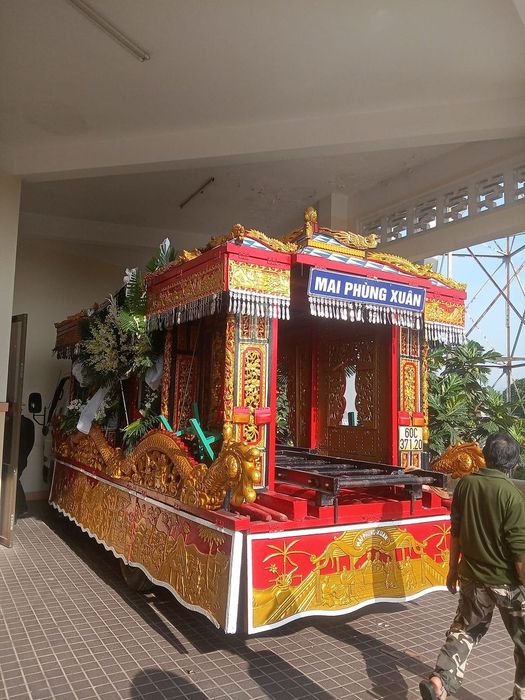 Không gian phục vụ chu đáo tại Mai Phùng Xuân - Ảnh 2