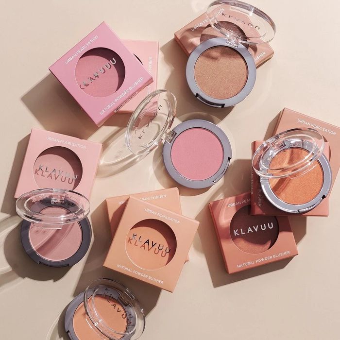 Không gian mua sắm sang trọng tại Hoa Mai Cosmetics