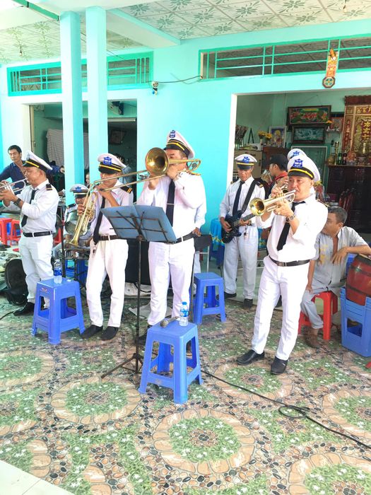 Quy trình phục vụ chuyên nghiệp của Trại Hòm Sáu Trí
