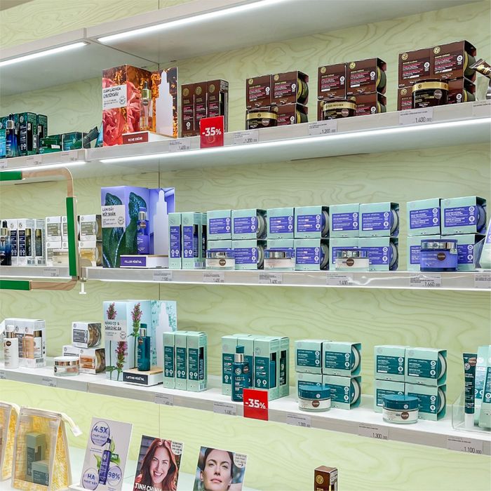 Bộ sưu tập mỹ phẩm thiên nhiên đa dạng tại Yves Rocher Đà Nẵng