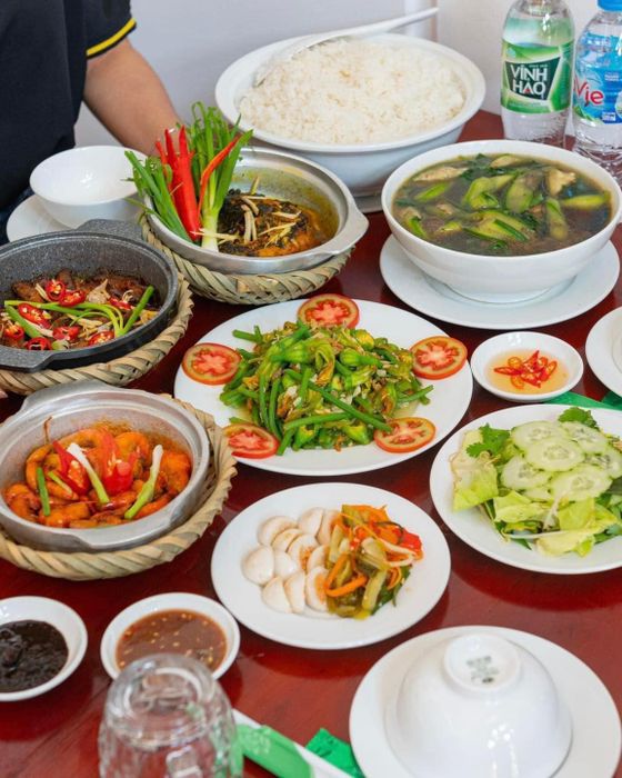 Không gian ấm cúng tại Nhà hàng An Nhiên - Ảnh 1