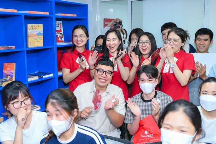 Hình ảnh lớp học tại Jaxtina English Center